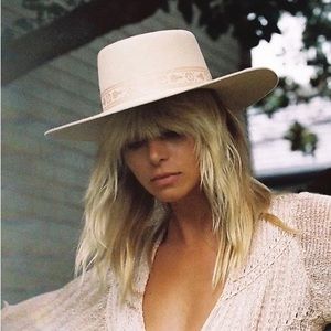 New with Tags Lack of Color Juno Boater Hat in cream